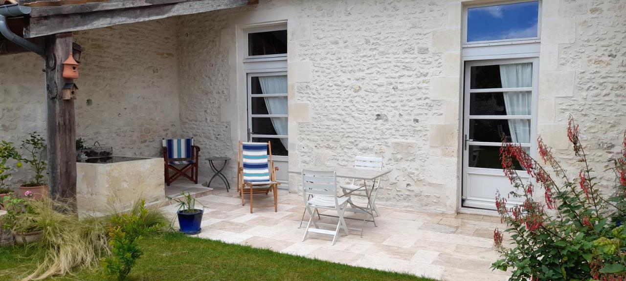 Suite De Charme Dans Une Maison Charentaise Cozes Ngoại thất bức ảnh